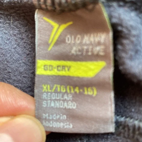 Old Navy Active Go-Dry boys track pants - Picture 7 of 12
